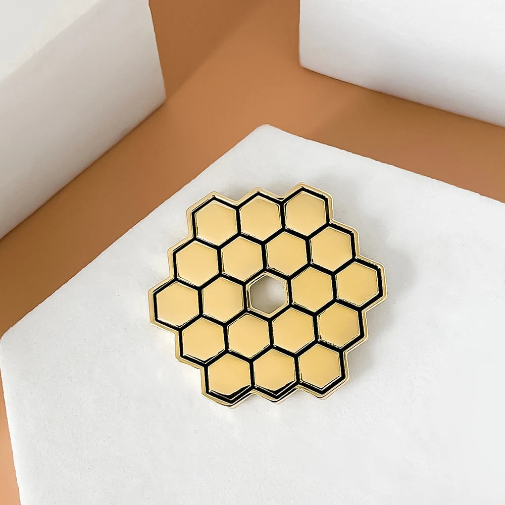 Science James Webb Space Telescope Pin Brooch Astronomy Lapel Beehive Badge Jewelry Gifts for Scientific Enthusiast Student