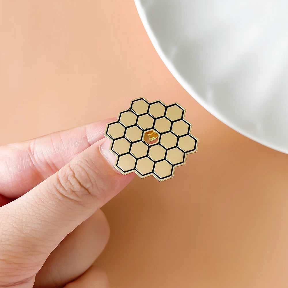 Science James Webb Space Telescope Pin Brooch Astronomy Lapel Beehive Badge Jewelry Gifts for Scientific Enthusiast Student