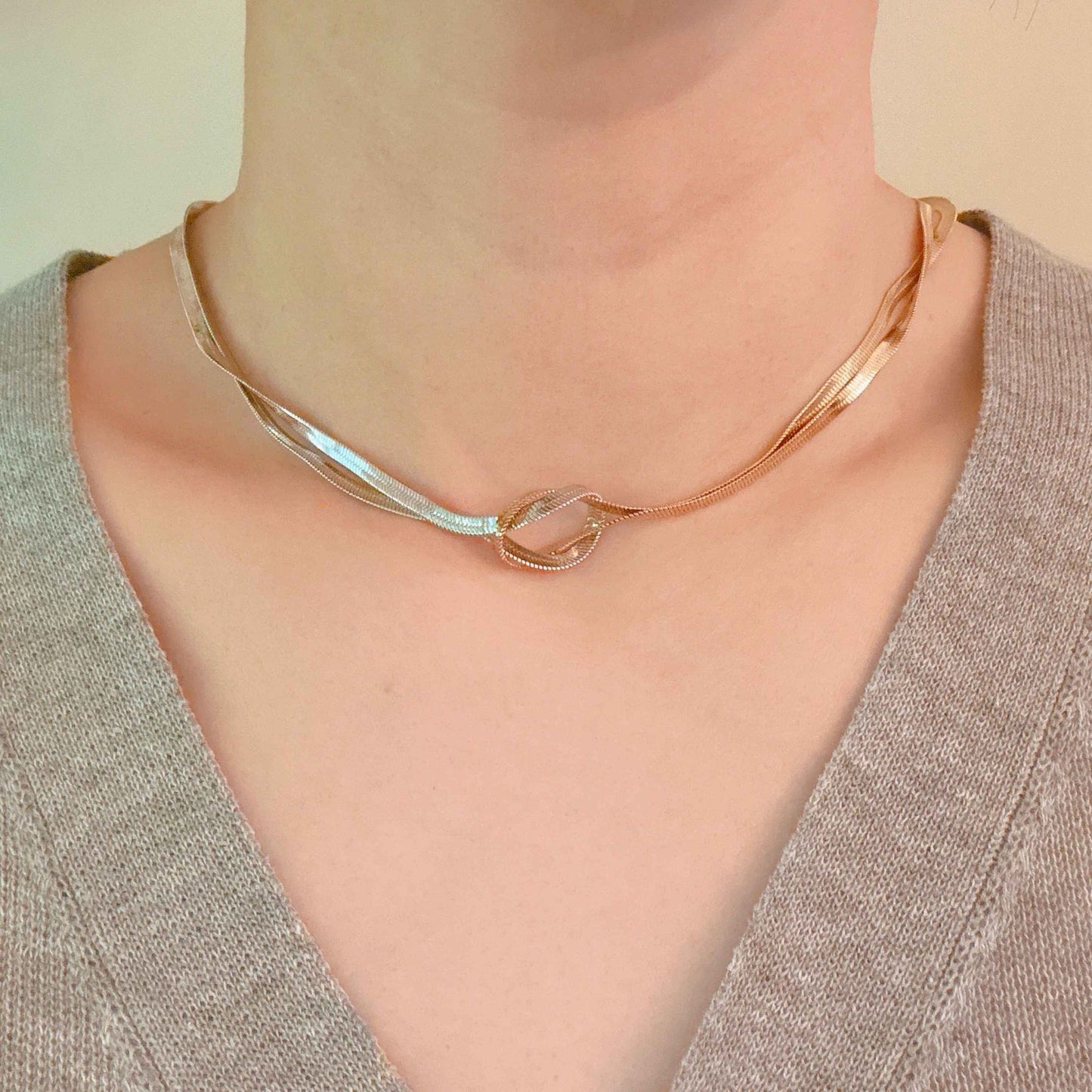 556225331