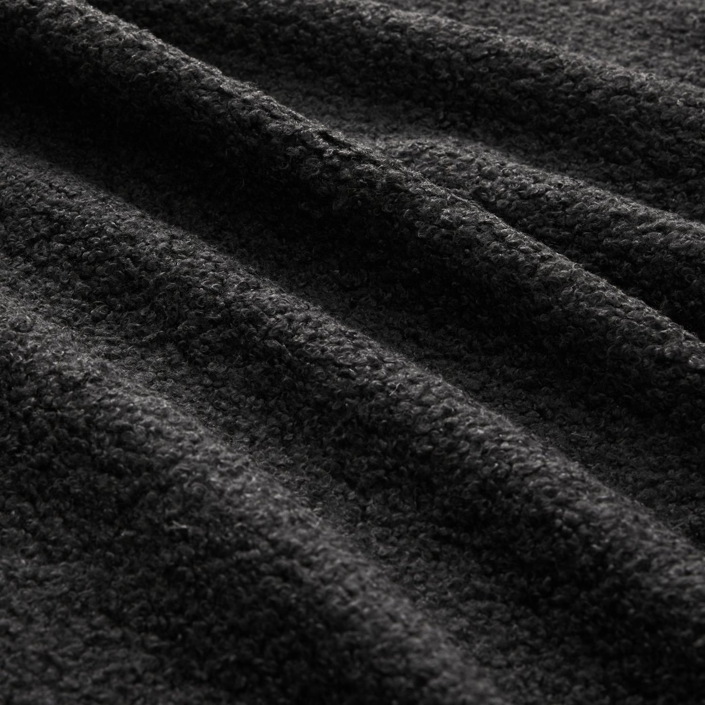 528865281