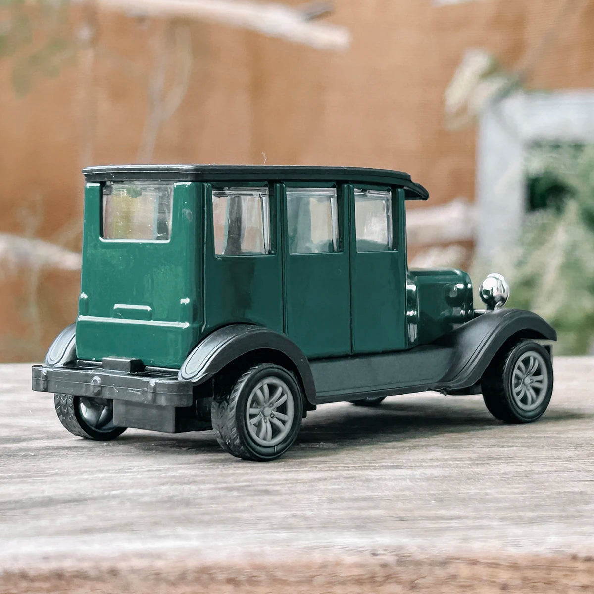 1:43 Alloy Vintage Diecast Car Ford a 1930 Model Car Classic Pull Back Car Model Miniature Vehicle Replica Gift for Kids Adults