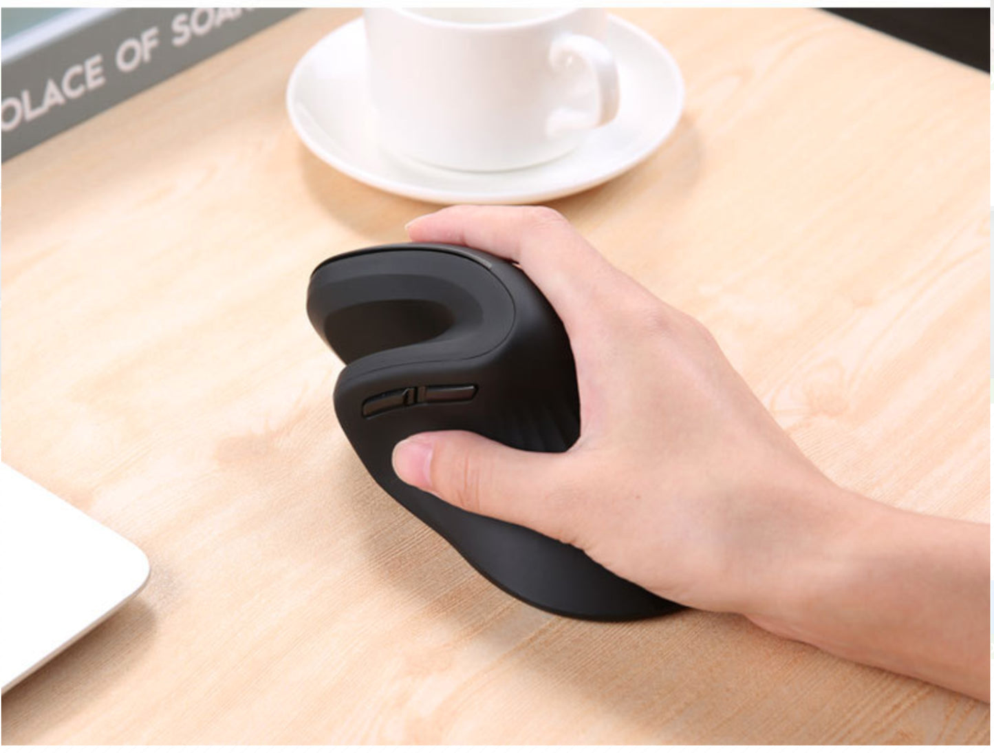 Ergonomic Wireless Vertical Mouse with 6 Buttons and Adjustable DPI