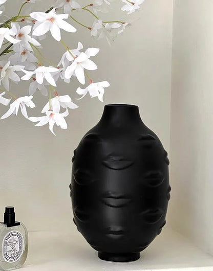 Lip Vase - Modern Abstract Decorative Ceramic Flower Centerpiece Vase