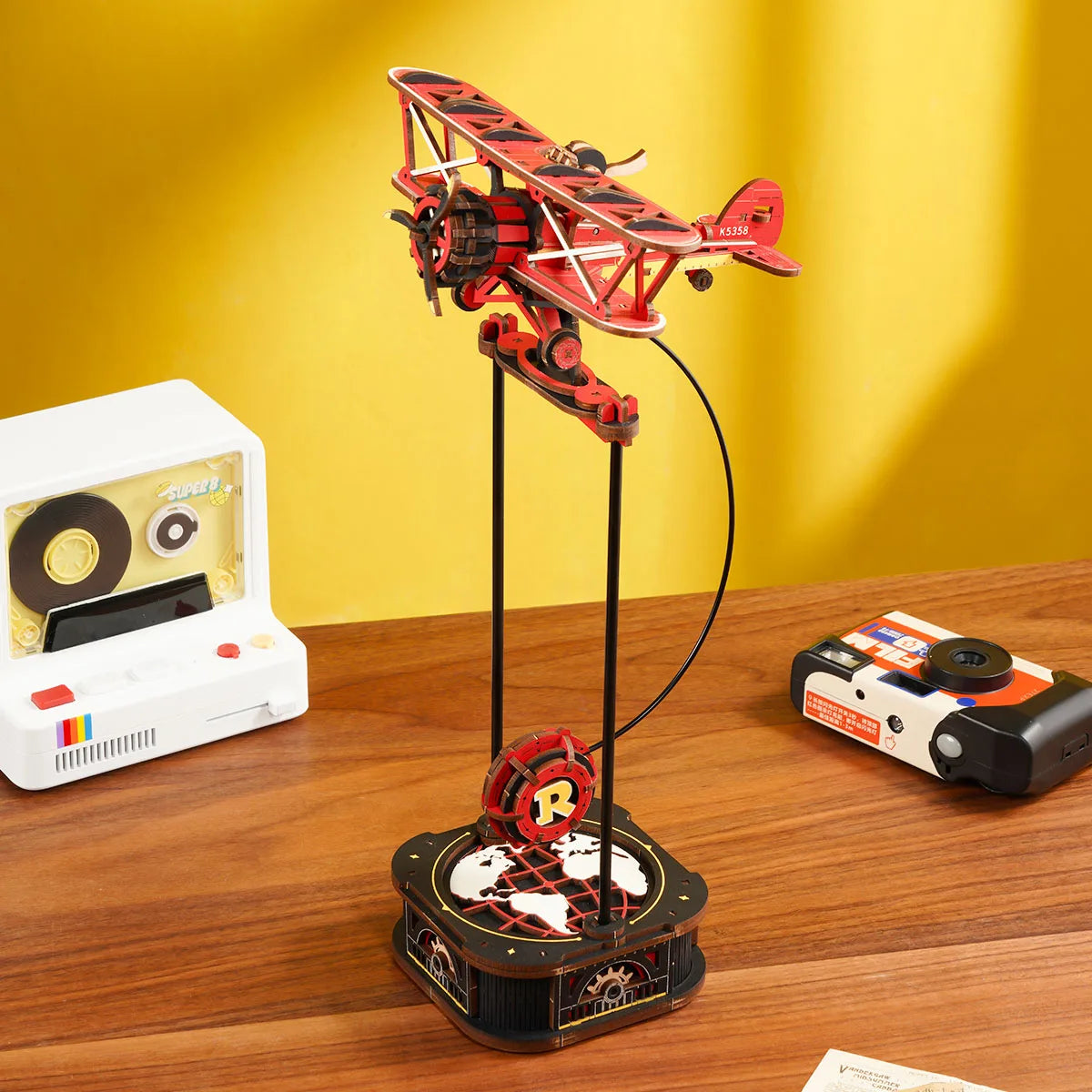 Robotime Gravity Swing Model Building Kit - 3D Wooden Puzzle Set for Sky Captain and Ocean Fisher - Ideal Gifts for Adults and Teens