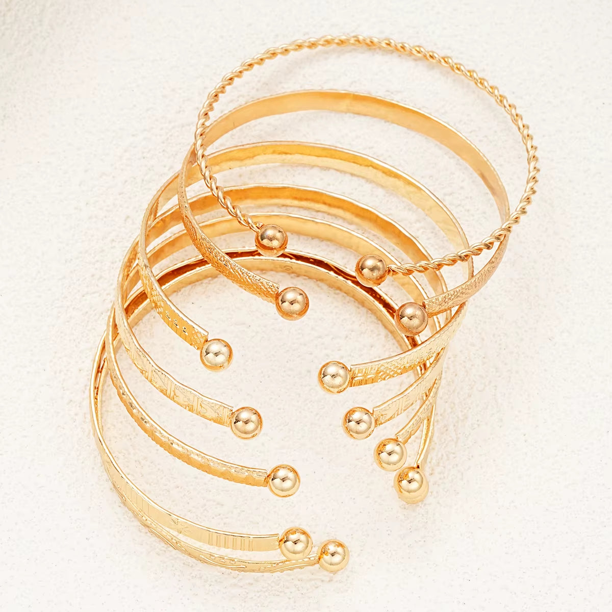 7 Pcs/Set Punk Gold Color Bracelets for Women Streetwear Goth Heart Prints Metal Design Open Bangle Fashion Jewelry Gifts