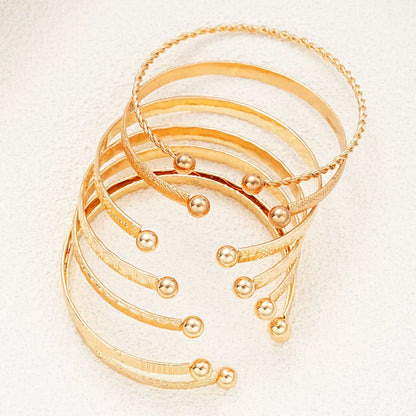 7 Pcs/Set Punk Gold Color Bracelets for Women Streetwear Goth Heart Prints Metal Design Open Bangle Fashion Jewelry Gifts