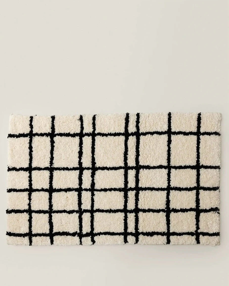 Ultra Soft Minimalist Nordic Stripe Bath Rug, Absorbent, Anti-Slippery Mat