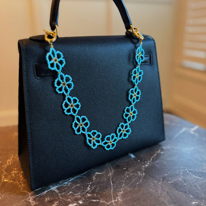 556386421