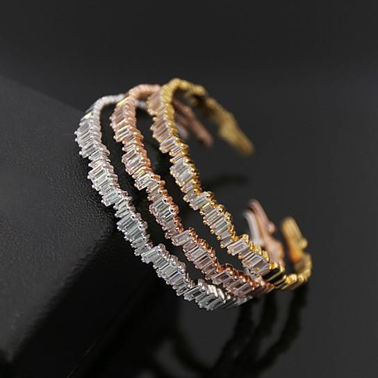 528926831