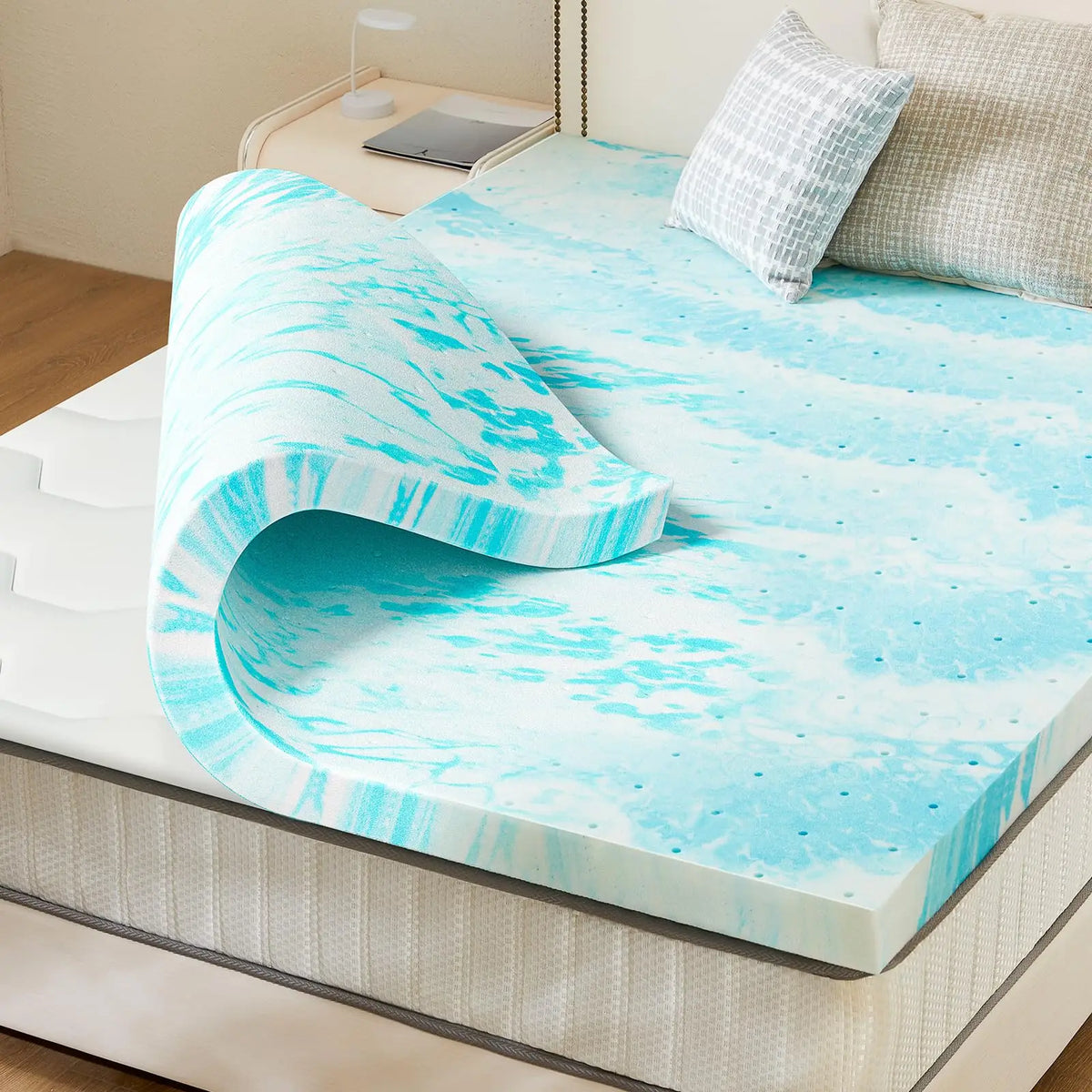 JHK 4-Inch Full Size Gel Memory Foam Mattress Topper - Cooling and Breathable Bed Topper for Enhanced Comfort in School Bedrooms